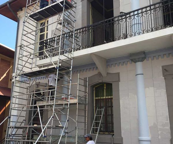 Travaux de peinture des façades - Mairie de Cayenne - Guyane 10