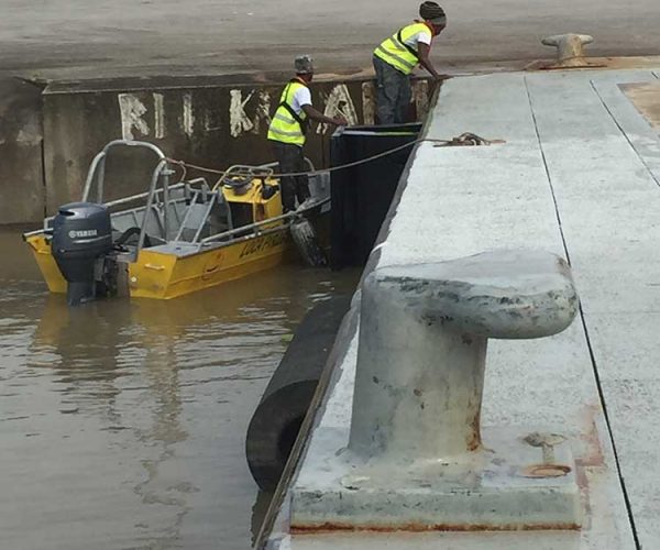 Application de résines en bord de quais du port de DDC - Guyane 2